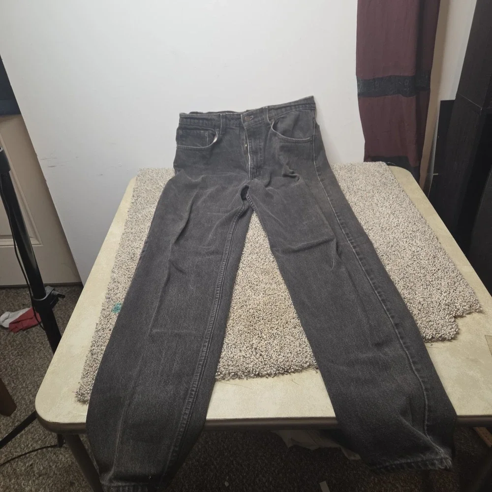 Vintage Levis 550 Mens 33x34 Black Relaxed Fit Tapered Leg Jeans Made in USA 90s